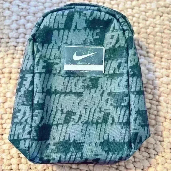 Nike lunch box‎ - Picture 3 of 3